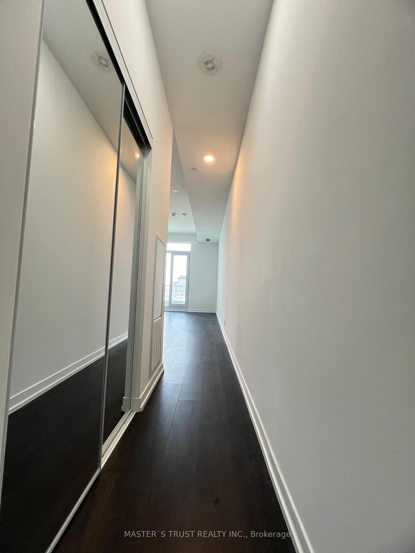 2020 Bathurst Street, Unit 931 - Image 4