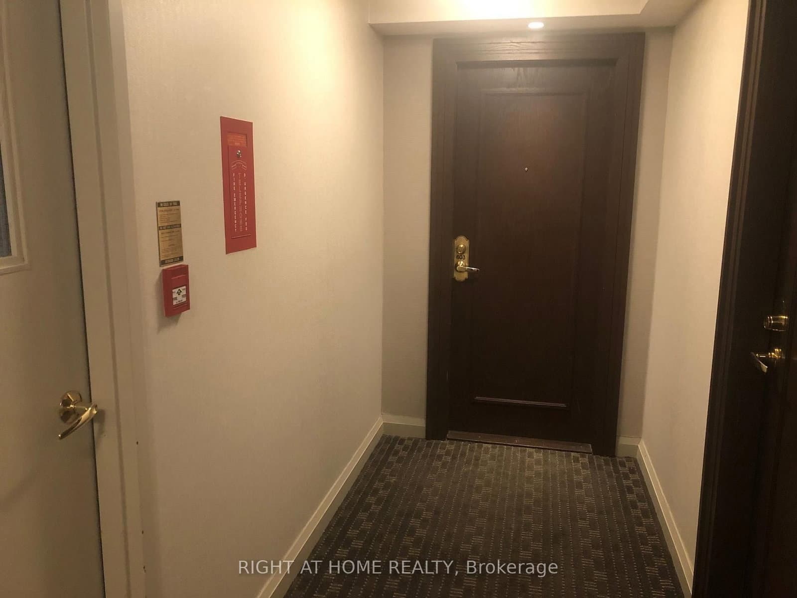 18 Parkview Avenue, Unit 603 - Image 4