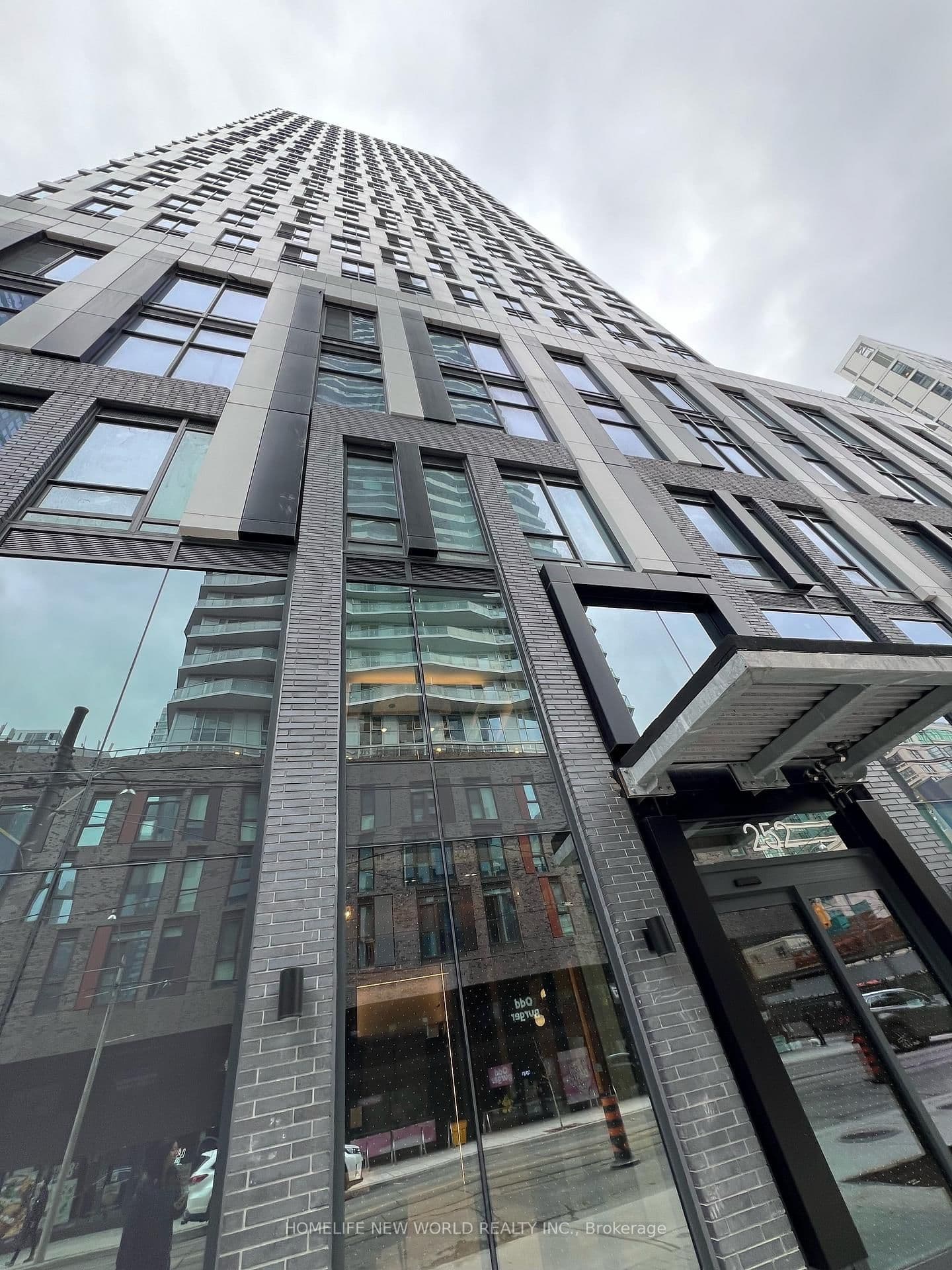 252 Church Street, Unit 807 - Image 4