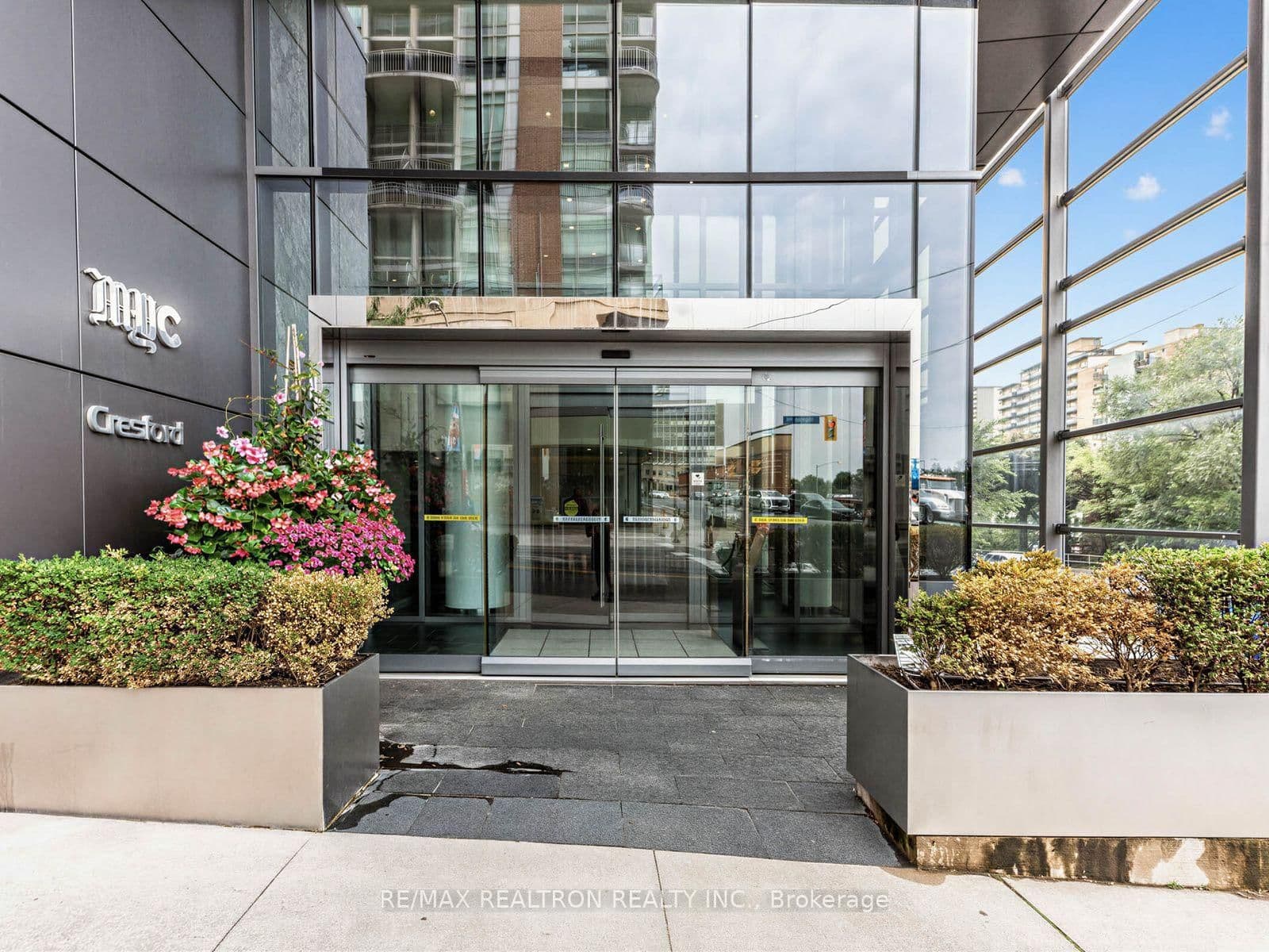 1815 Yonge Street, Unit 407 - Image 2