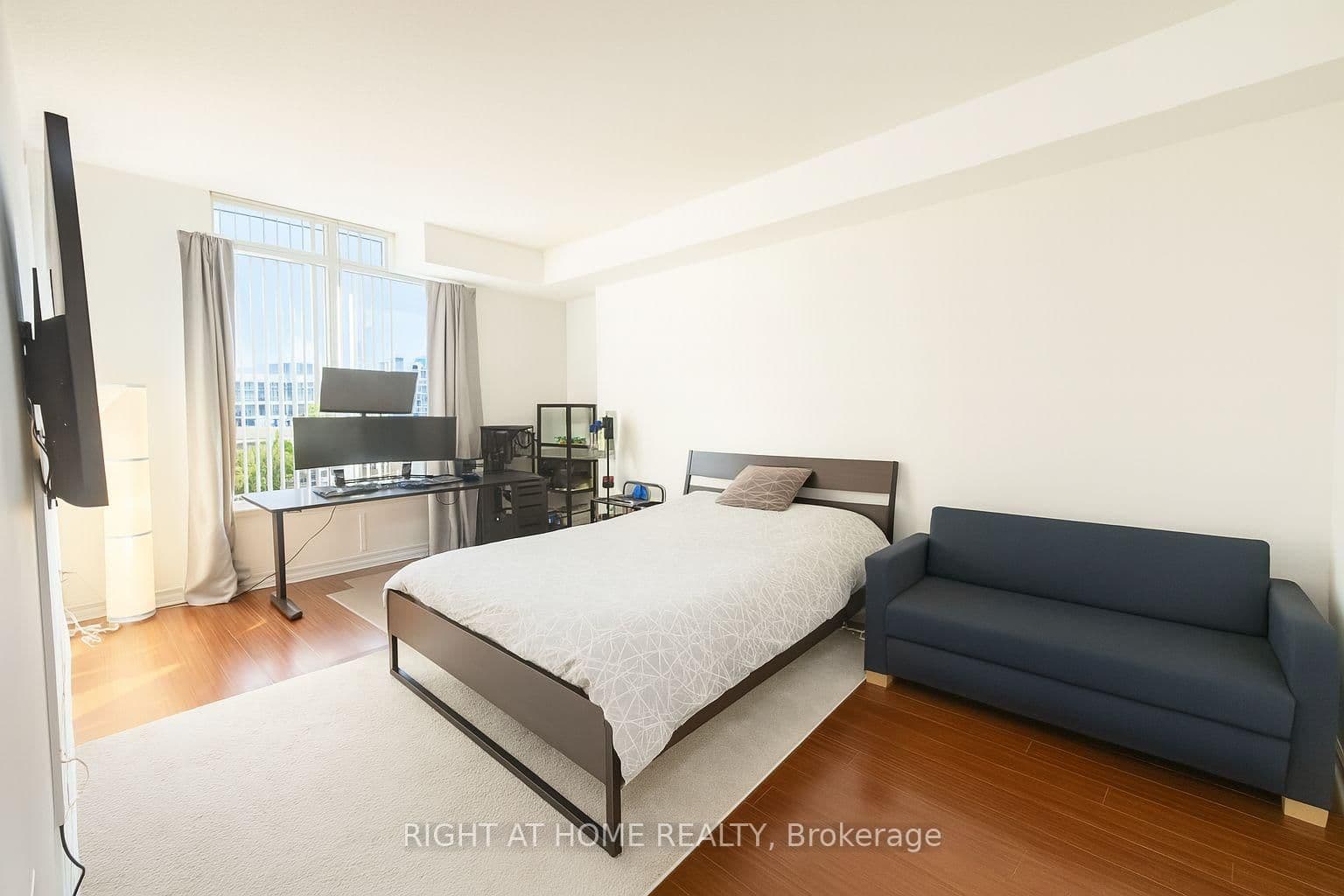 33 Empress Avenue, Unit PH506 - Image 6