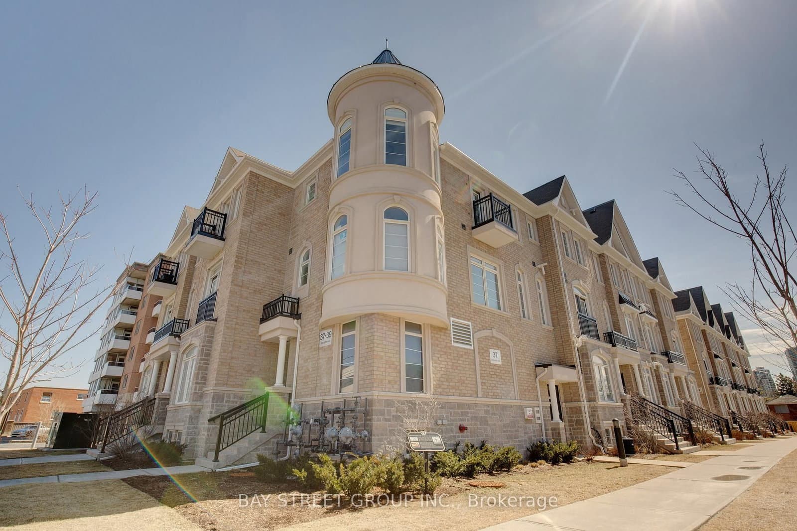 37 Drewry Avenue, Unit 3 - Image 2