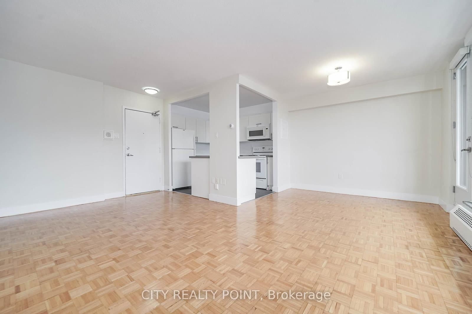 666 Spadina Avenue, Unit 2411 - Image 6