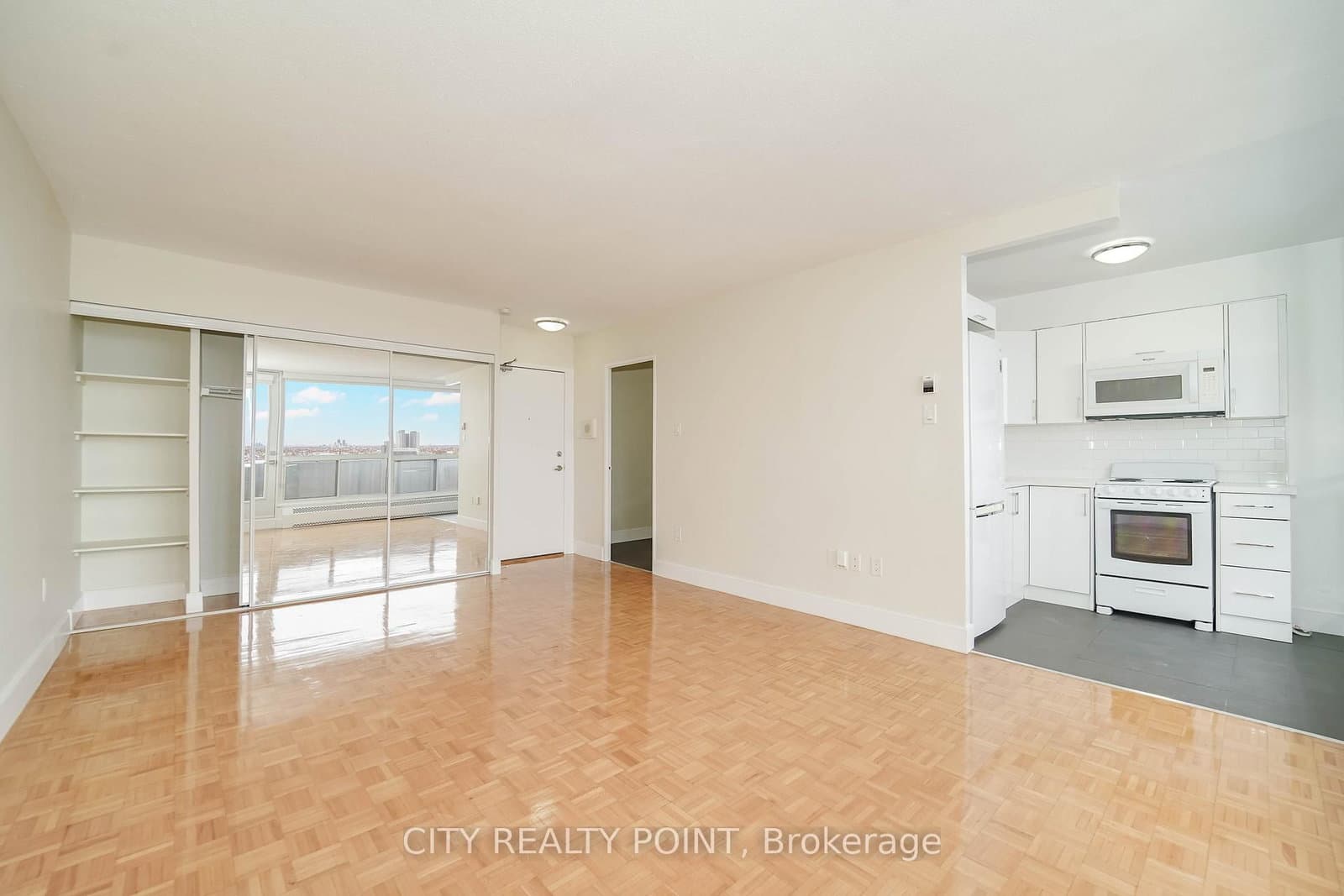 666 Spadina Avenue, Unit 1007 - Image 3