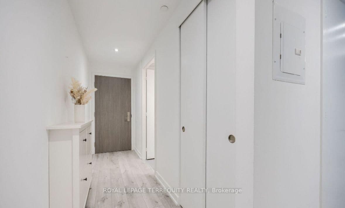 161 Roehampton Avenue, Unit 330 - Image 4