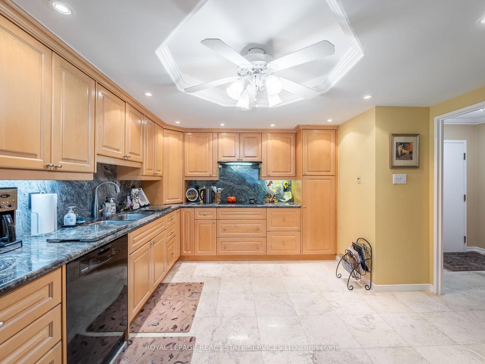 131 Beecroft Road, Unit 1404 - Image 4