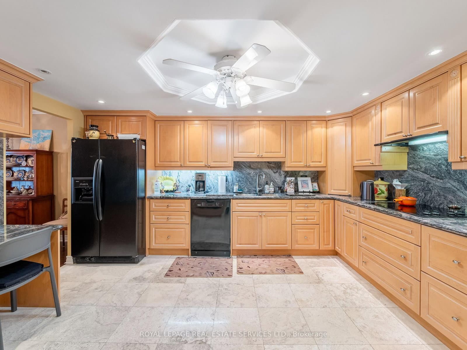 131 Beecroft Road, Unit 1404 - Image 5