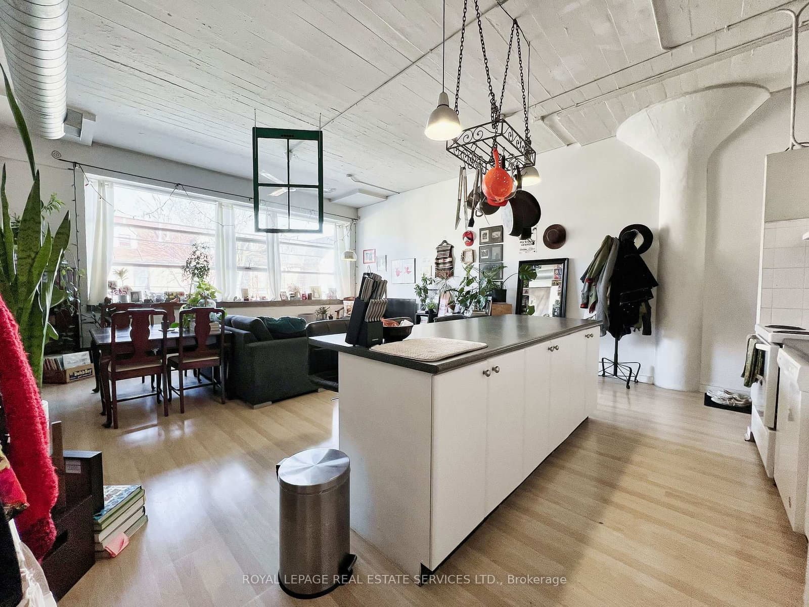 365 Dundas Street E, Unit 201 - Image 3