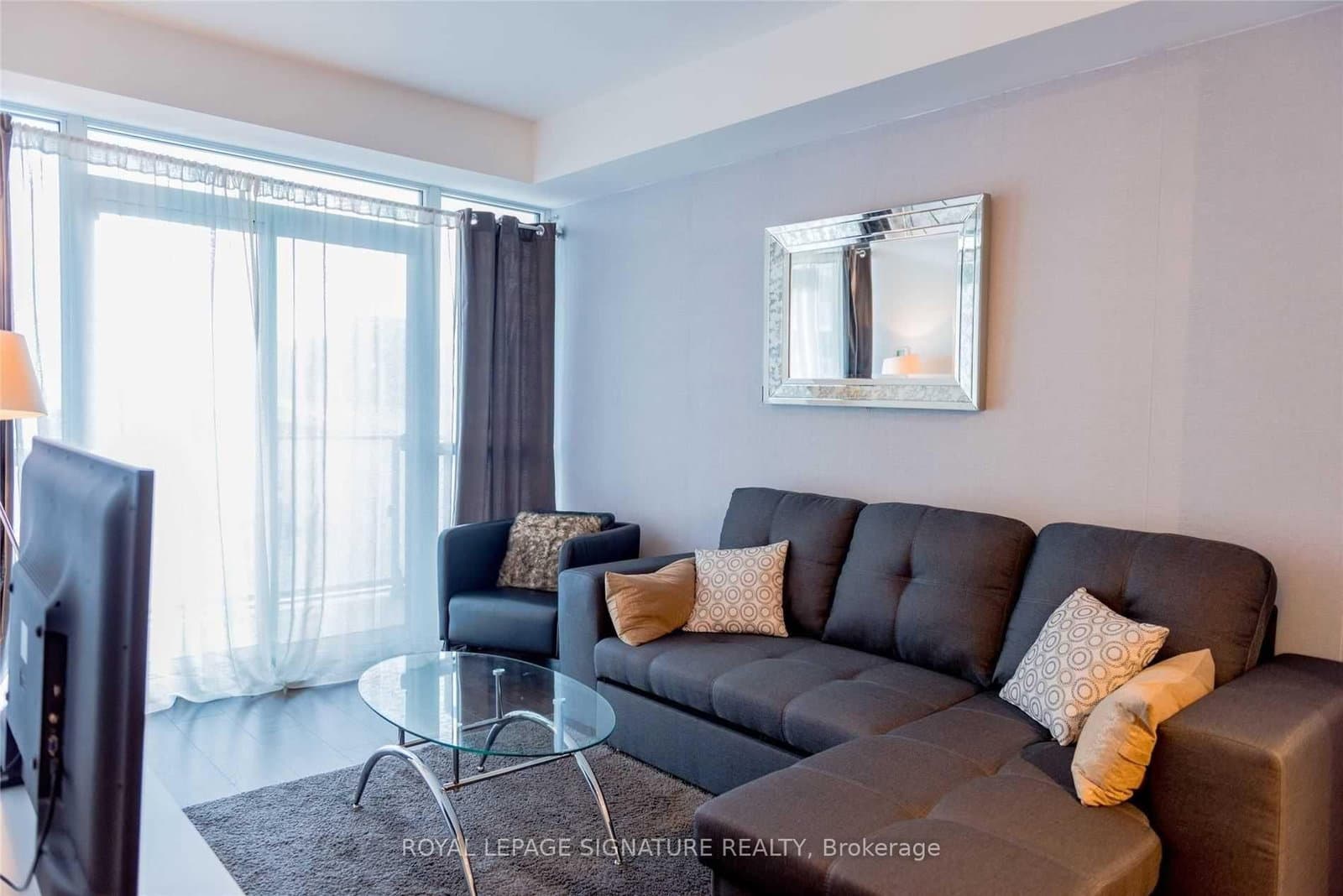 50 Bruyeres Mews, Unit 809 - Image 6