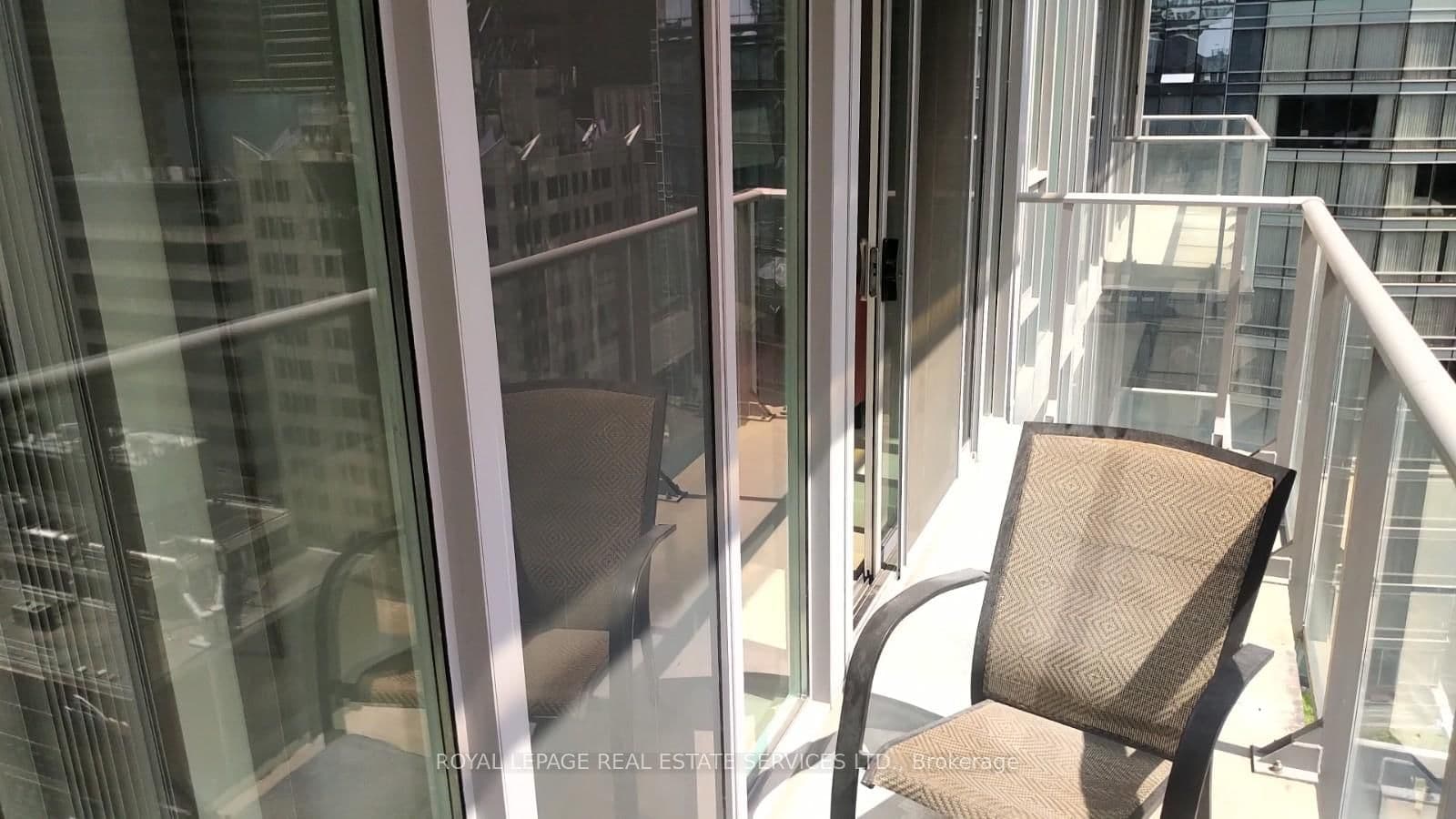 126 Simcoe Street, Unit 1609 - Image 1