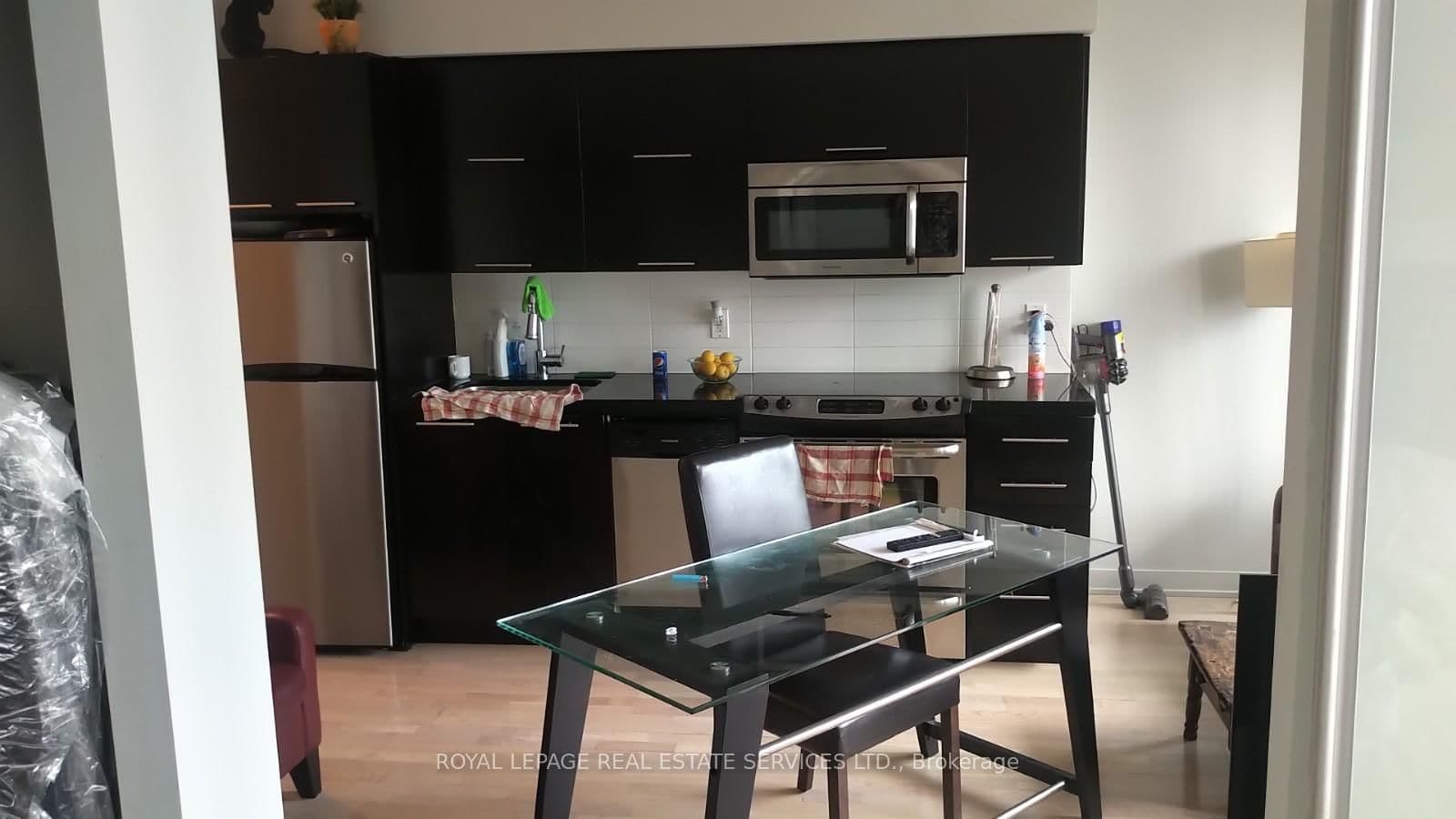 126 Simcoe Street, Unit 1609 - Image 2
