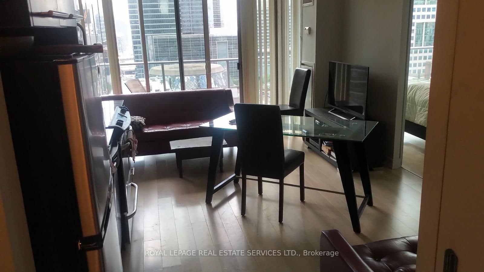 126 Simcoe Street, Unit 1609 - Image 3