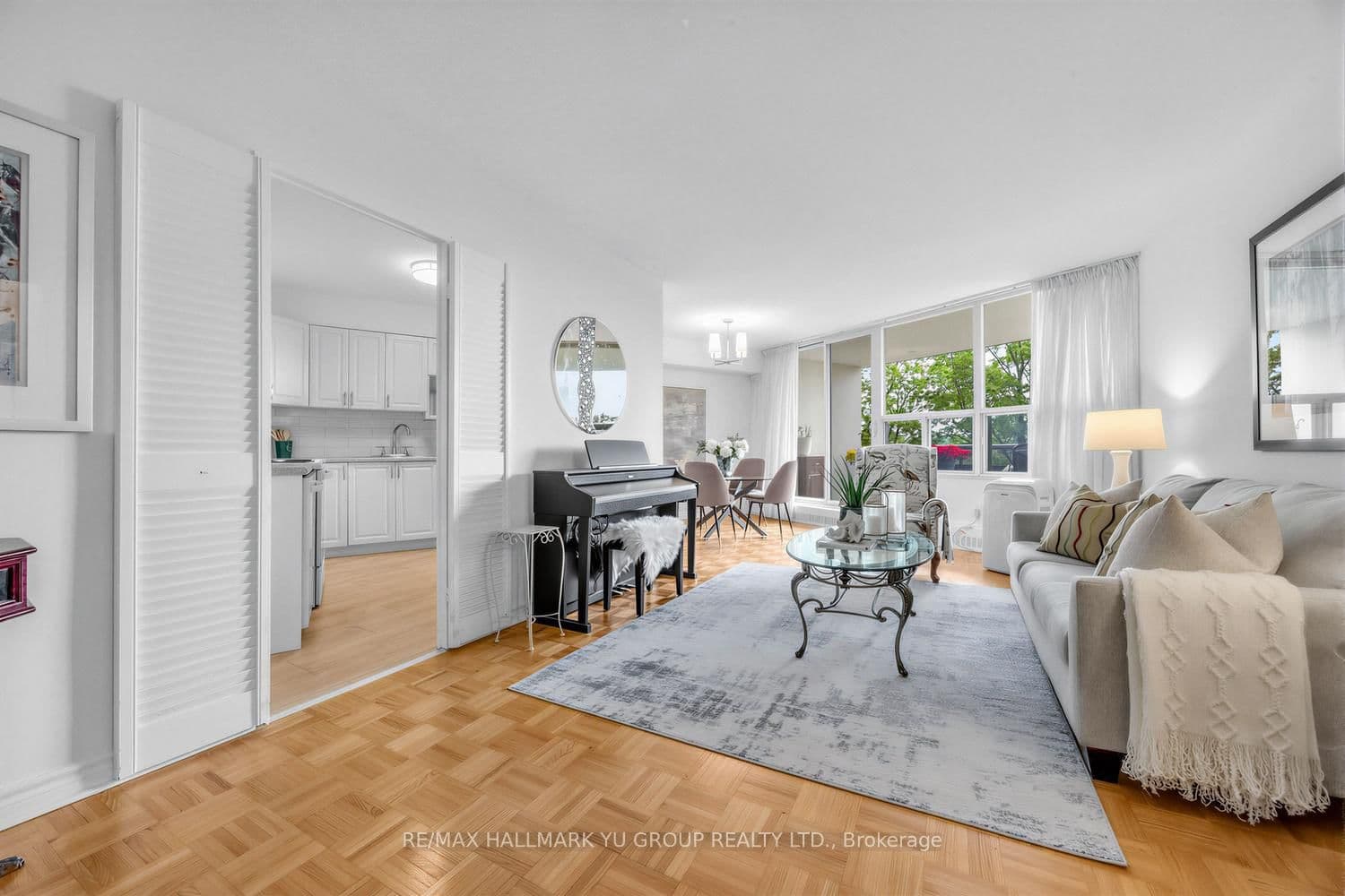 15 Vicora Linkway, Unit 401 - Image 3