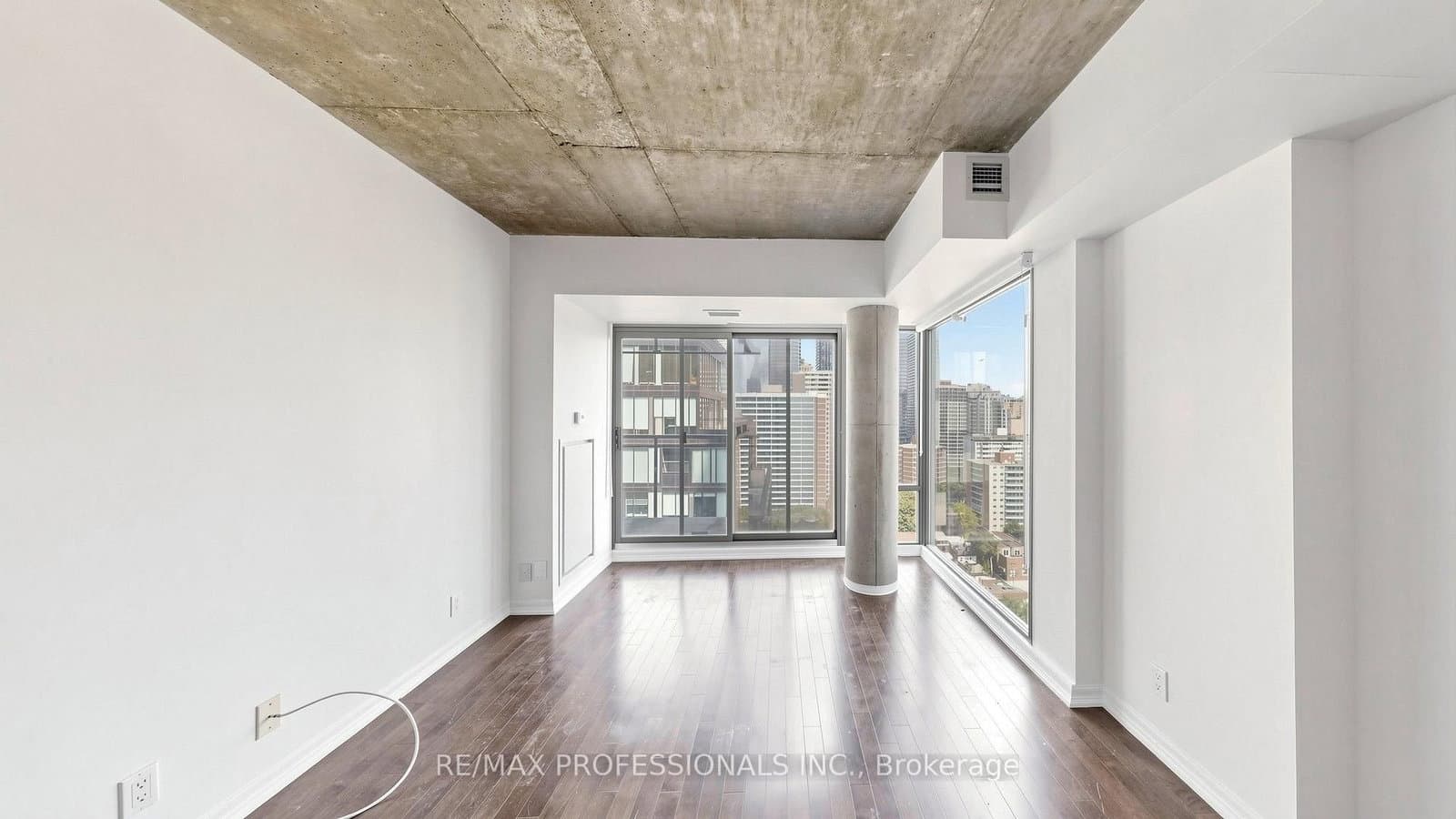 22 Wellesley Street E, Unit 2008 - Image 5