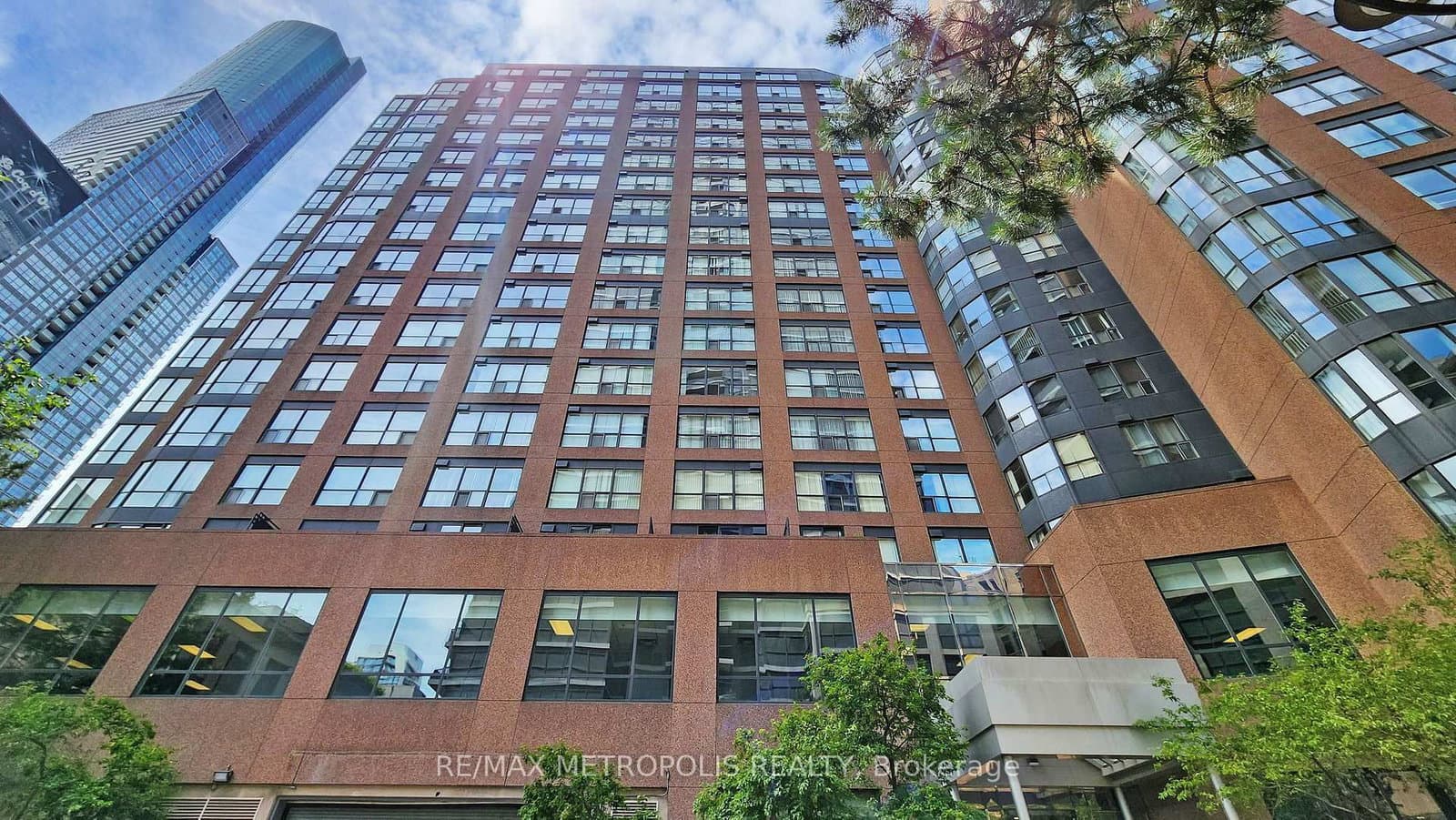 7 Carlton Street, Unit 904 - Image 1