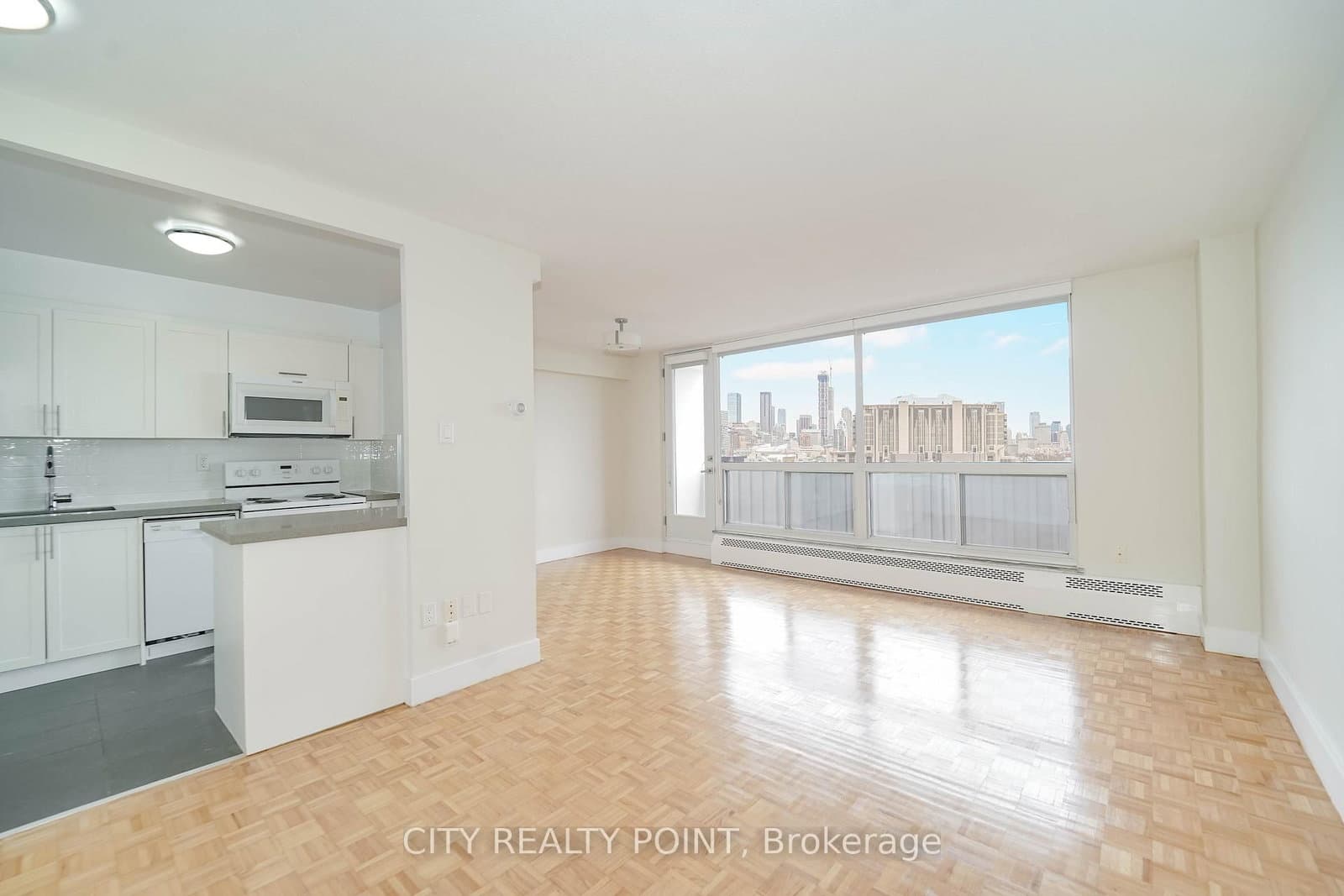 666 Spadina Avenue, Unit 1101 - Image 4