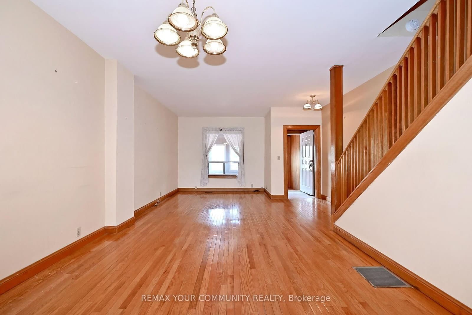 520 Dufferin Street - Image 6