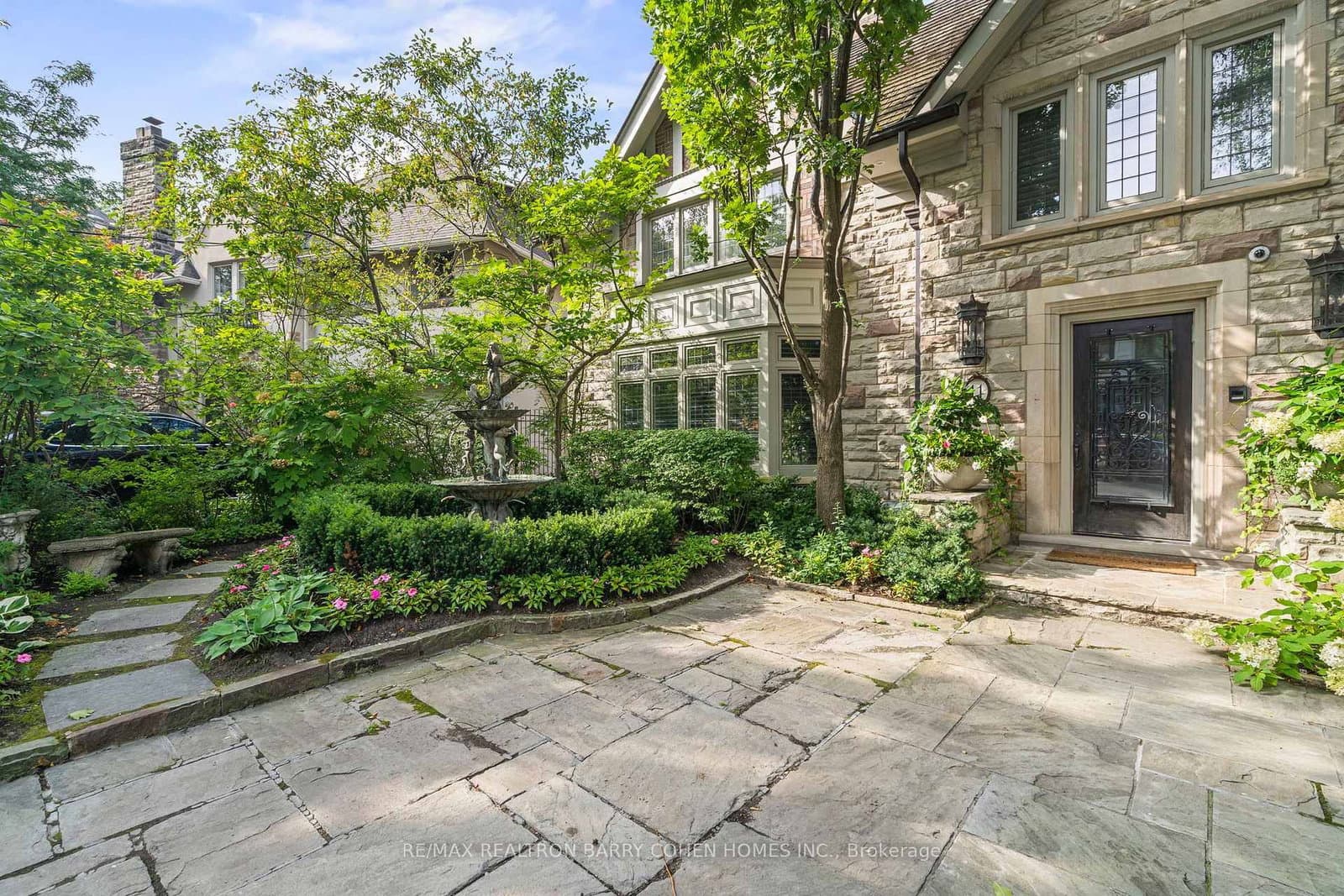 11 Ormsby Crescent - Image 2
