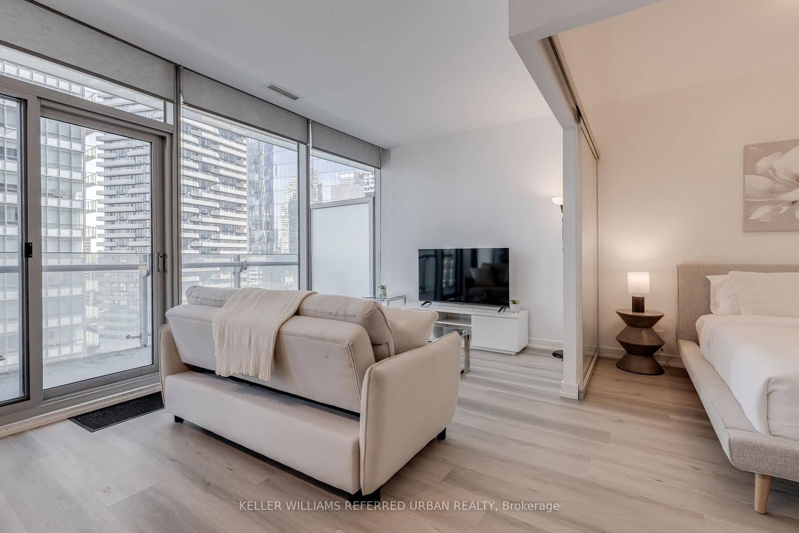 14 York Street, Unit 1812 - Image 3