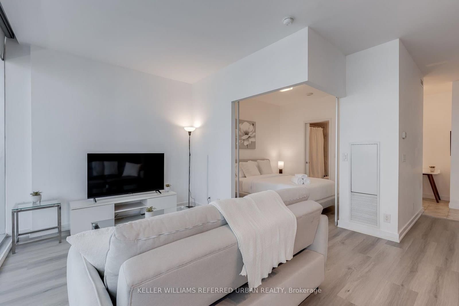 14 York Street, Unit 1812 - Image 6