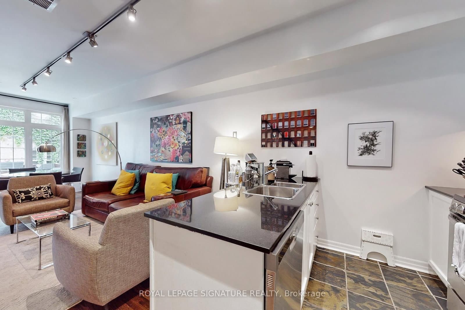 6 Wellesley Place, Unit 42 - Image 5