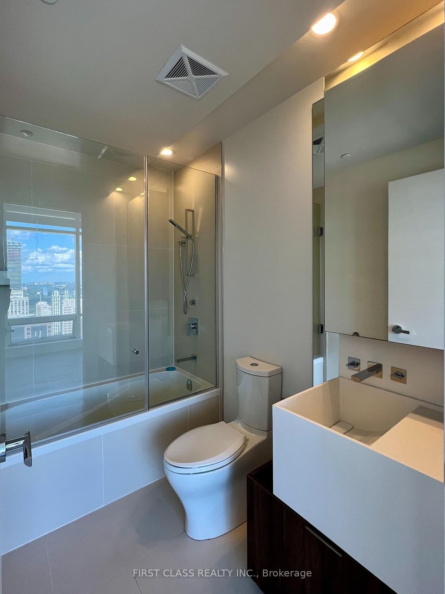 1 Bloor Street E - Image 6
