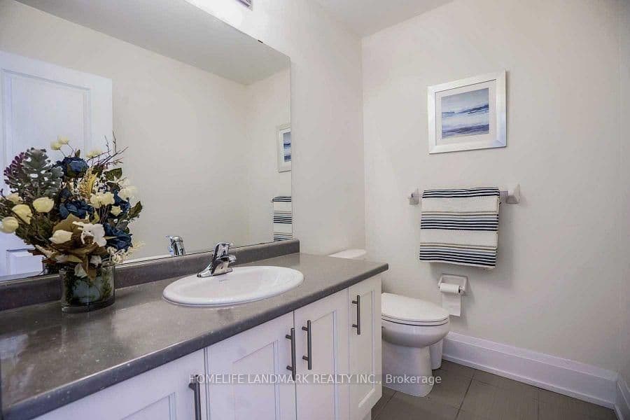 248 Finch Avenue E - Image 4