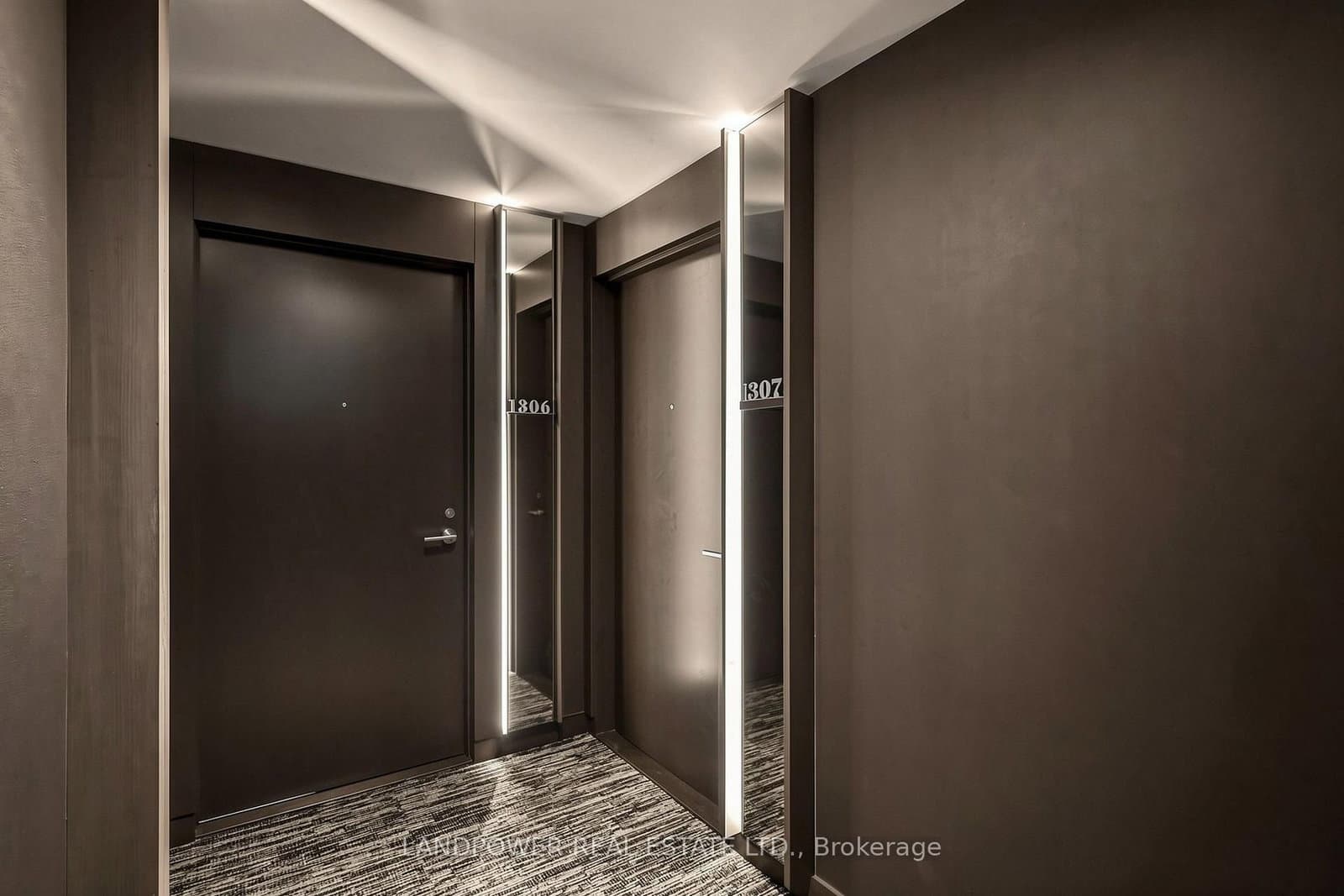 11 Yorkville Avenue, Unit 1307 - Image 3