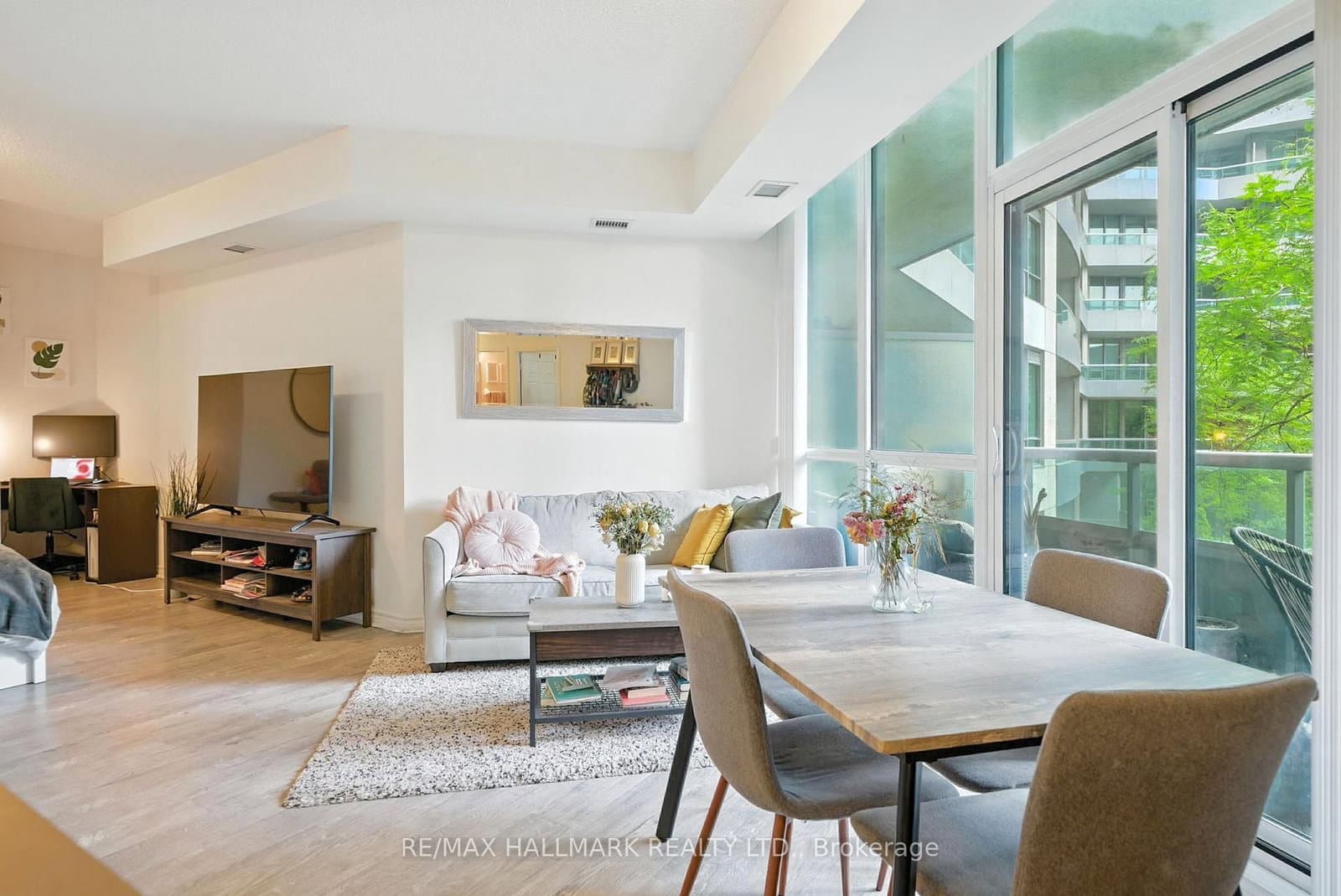 25 Lower Simcoe Street, Unit 301 - Image 1