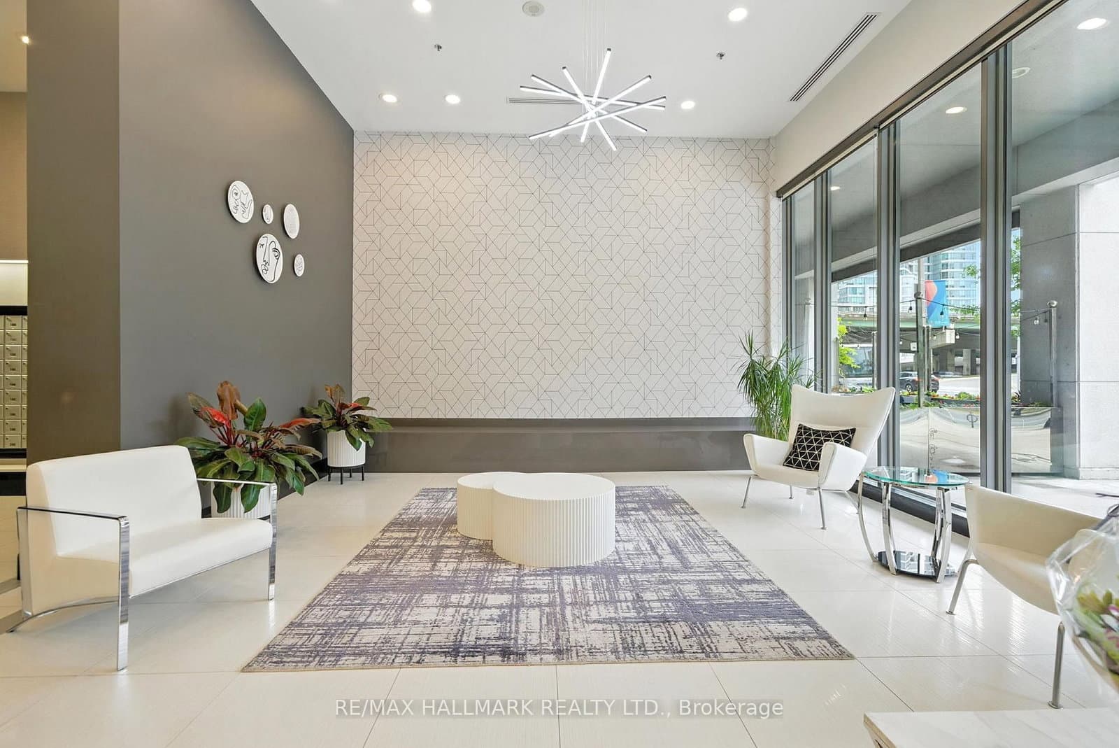 25 Lower Simcoe Street, Unit 301 - Image 6