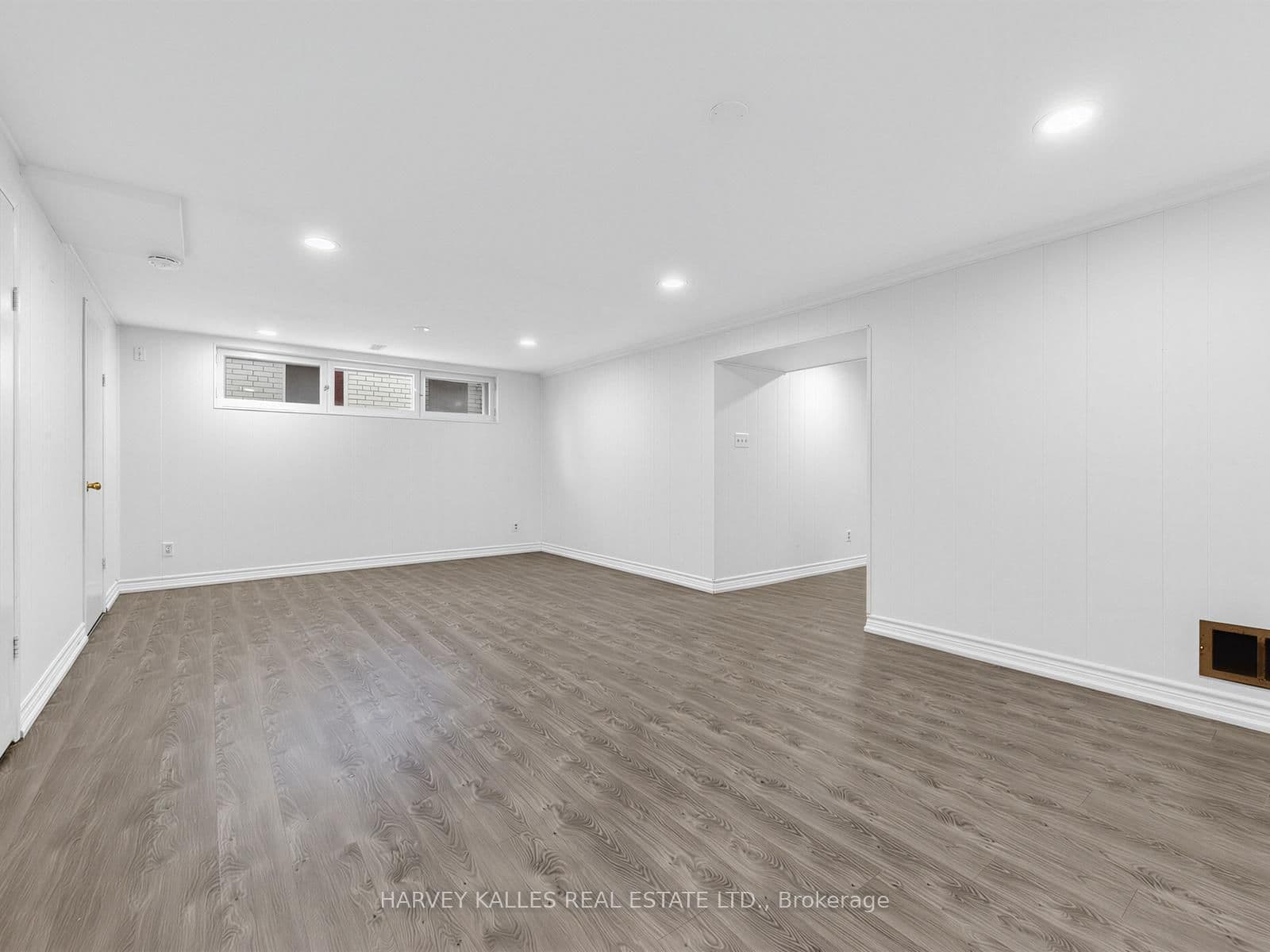 16 Terrydale Drive, Unit Basement - Image 1