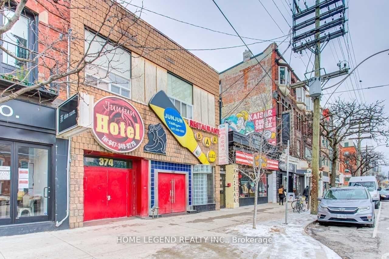 374 College Street - Image 1