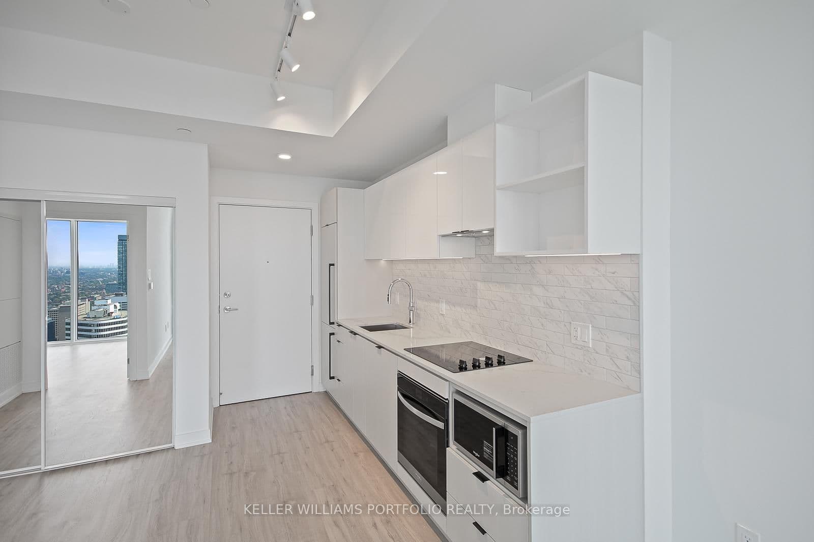 252 Church Street, Unit PH16 - Image 5