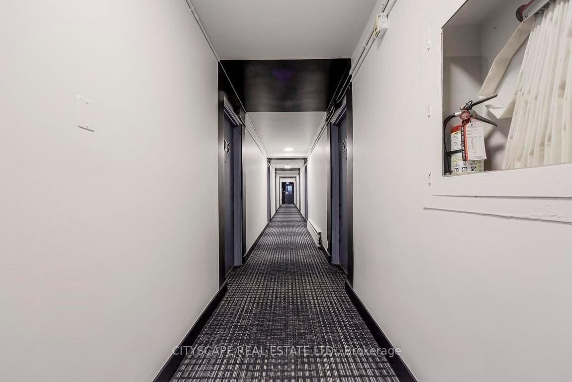 85 Wellesley Street E, Unit 909 - Image 2