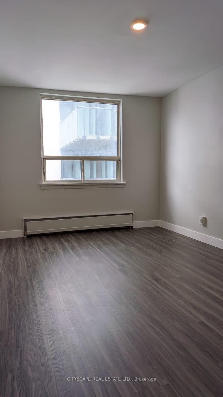 85 Wellesley Street E, Unit 909 - Image 4