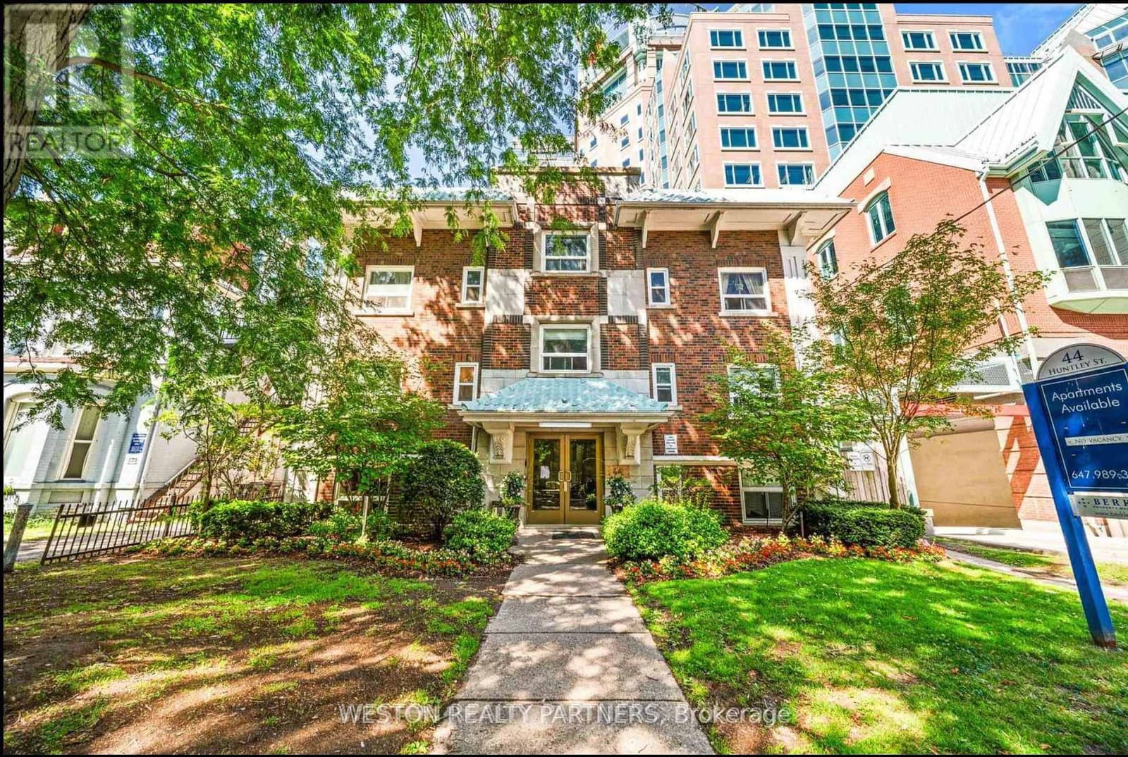 44 Huntley Street, Unit 102 - Image 1
