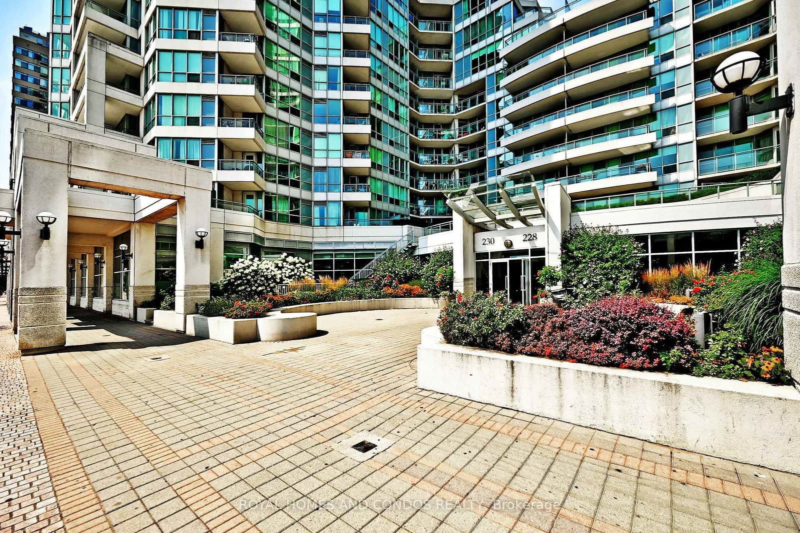 230 Queens Quay W Quay, Unit 618 - Image 2