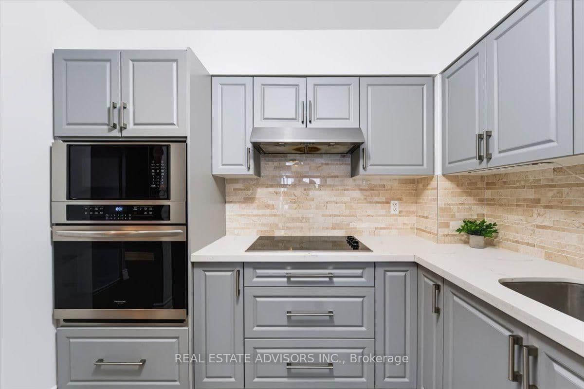 21 Overlea Boulevard, Unit Ph#07 - Image 5
