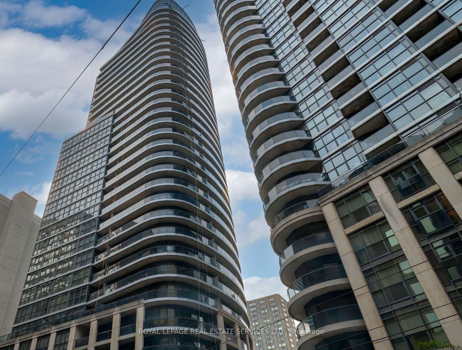 25 Carlton Street, Unit 603 - Image 1