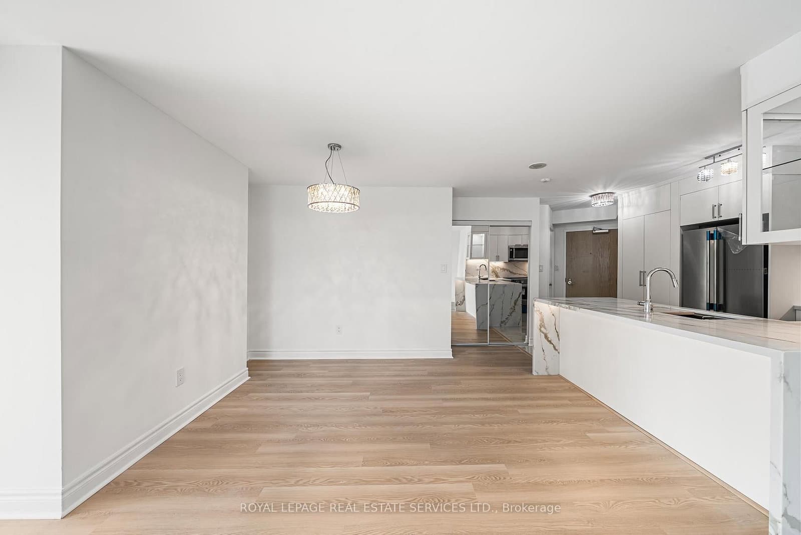 7 Lorraine Drive, Unit 1912 - Image 6