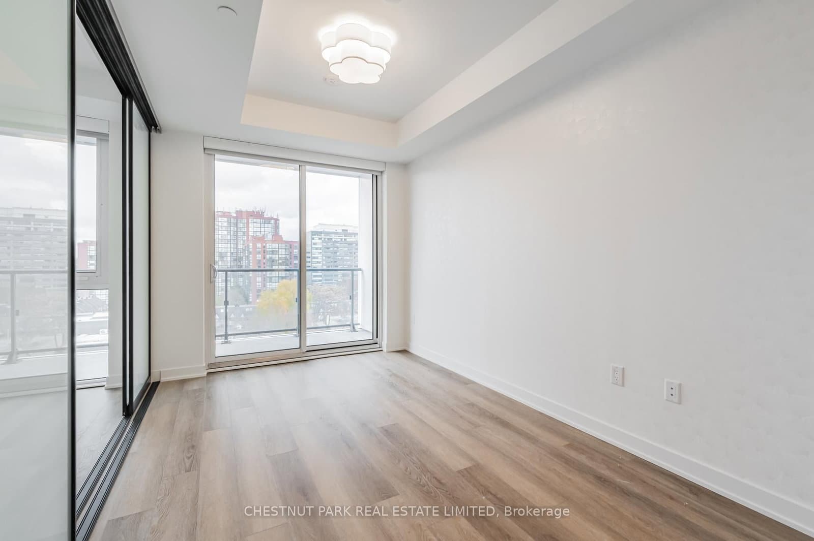 9 Tecumseth Street, Unit 915 - Image 6