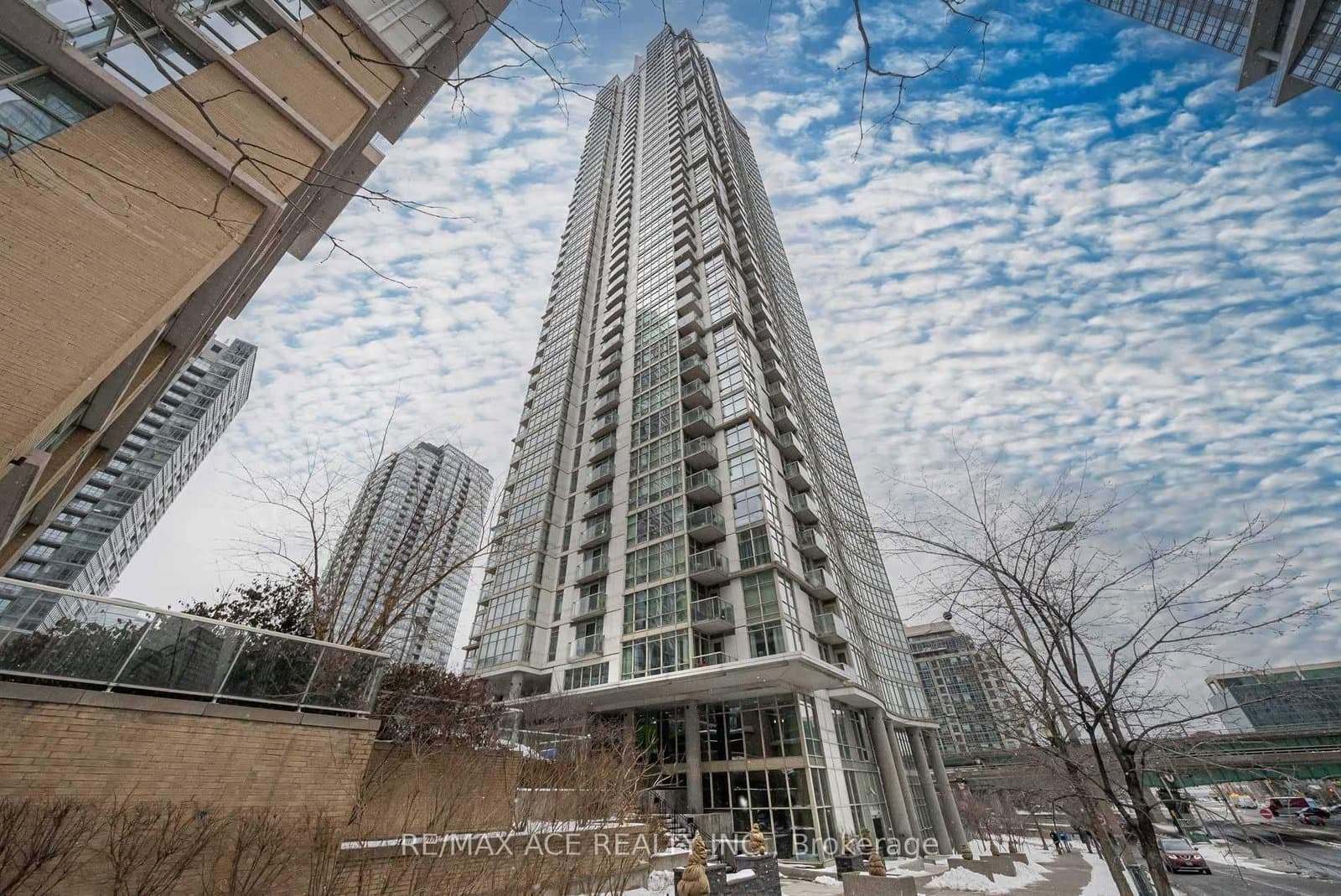 35 Mariner Terrace, Unit 1801 - Image 1