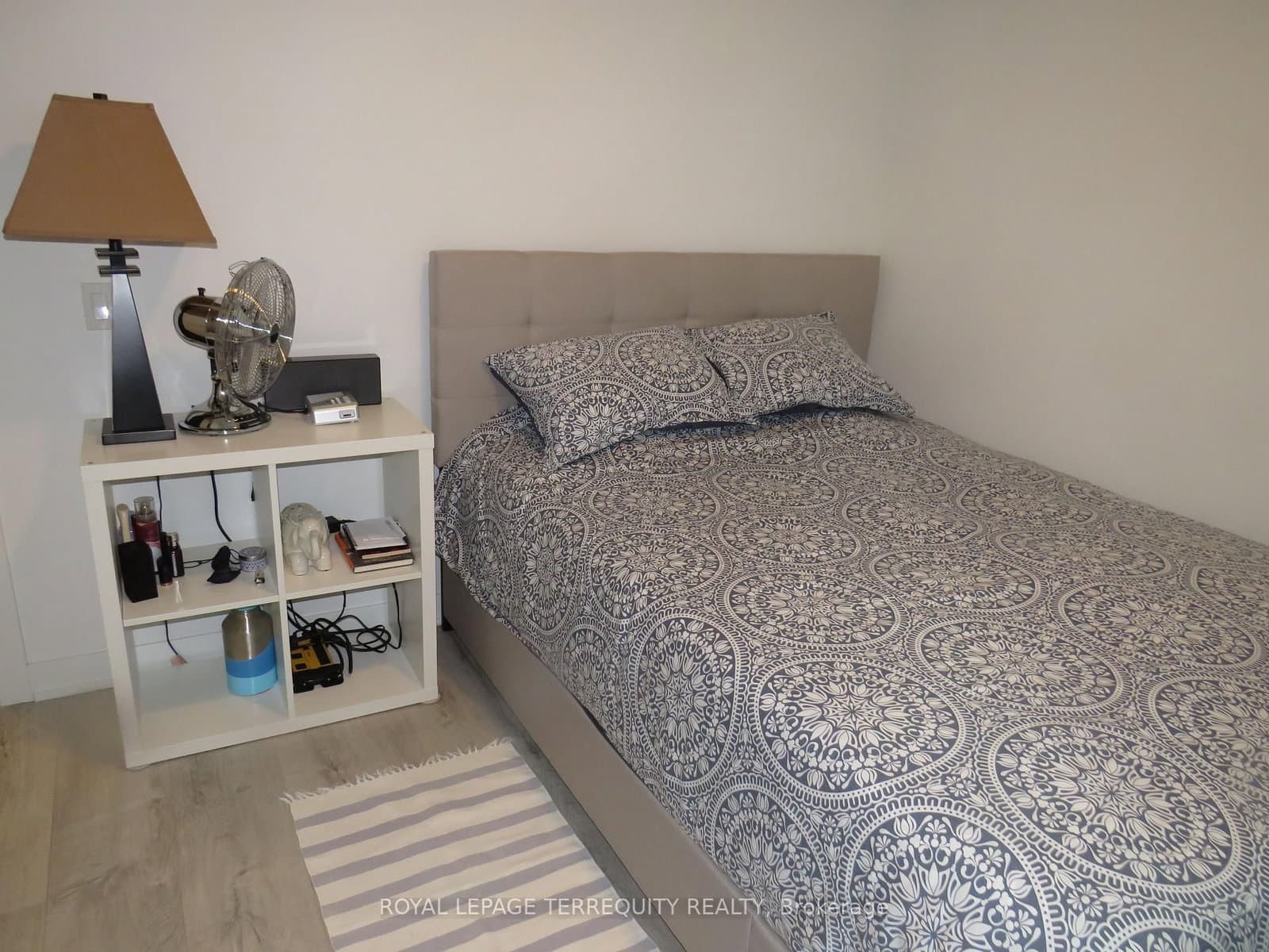 327 King Street W, Unit 805 - Image 4