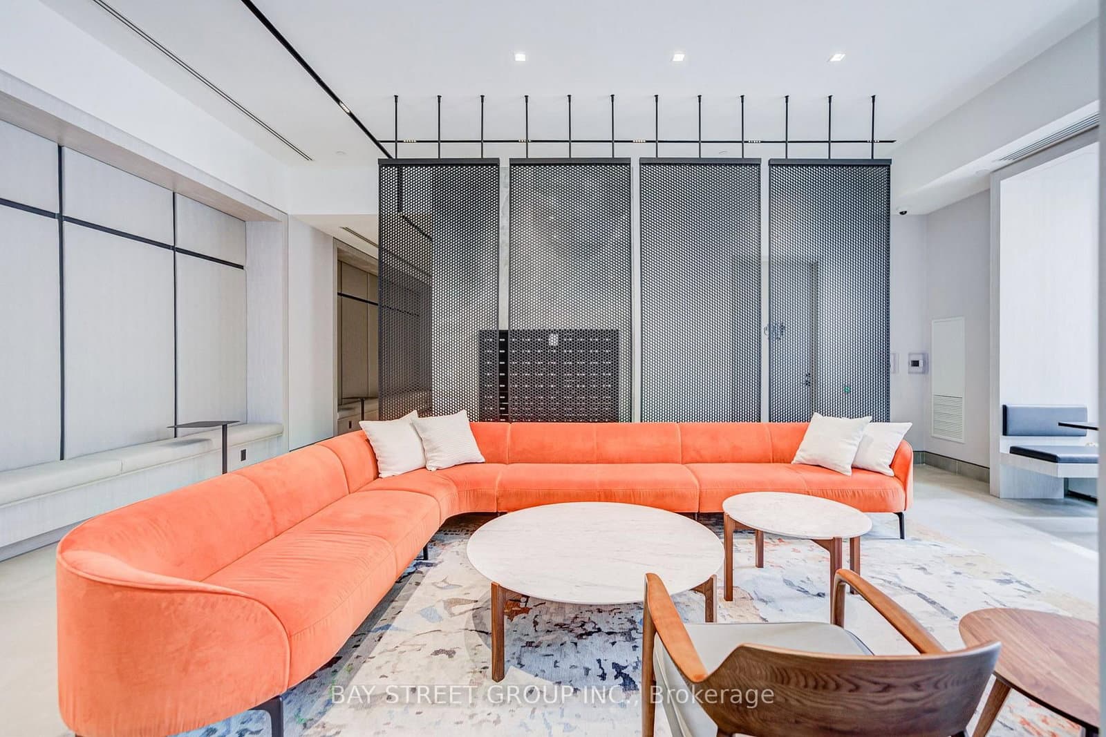 609 Sherbourne Street, Unit 4001 - Image 6