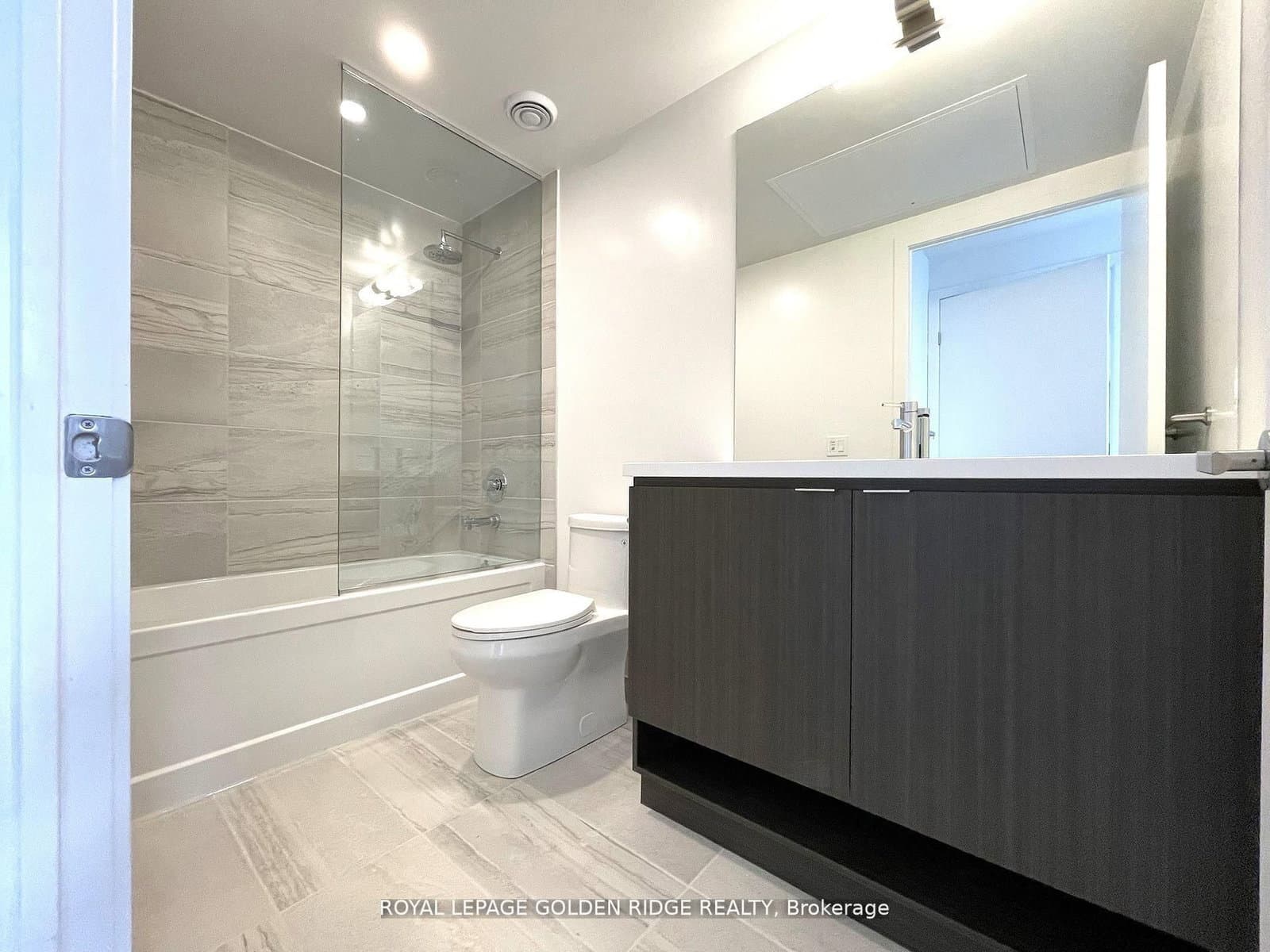55 cooper Street, Unit 6812 - Image 4