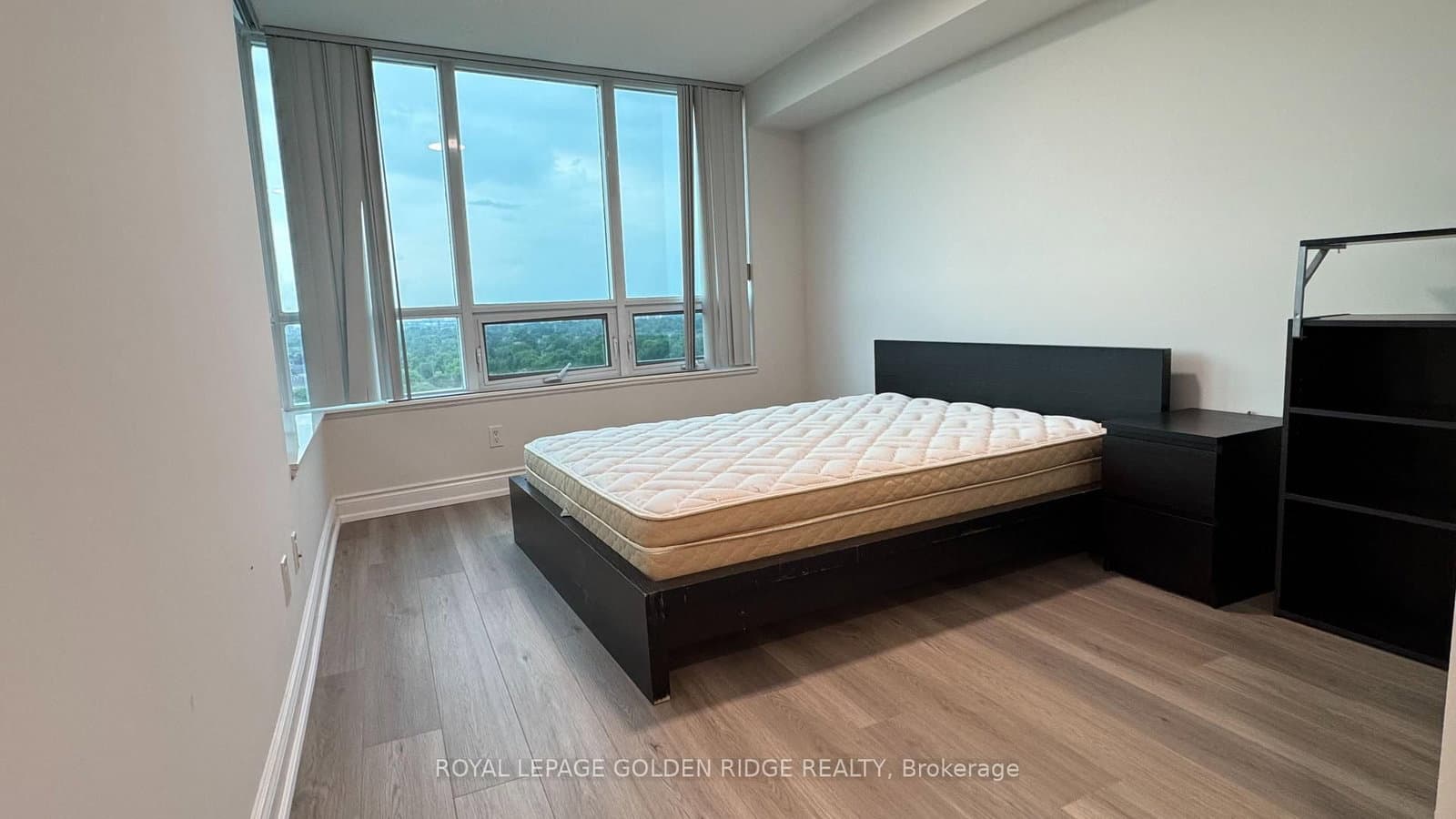 15 Greenview Avenue, Unit 1307 - Image 1