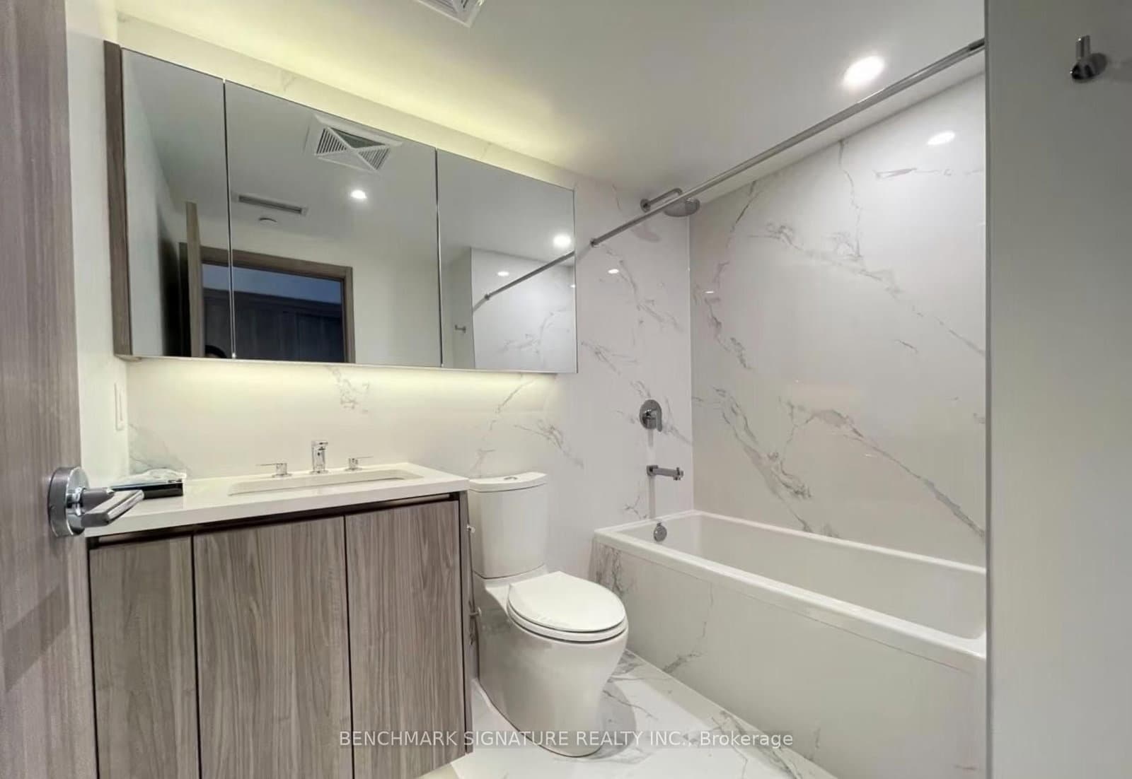 25 Mcmahon Drive, Unit V306 - Image 4