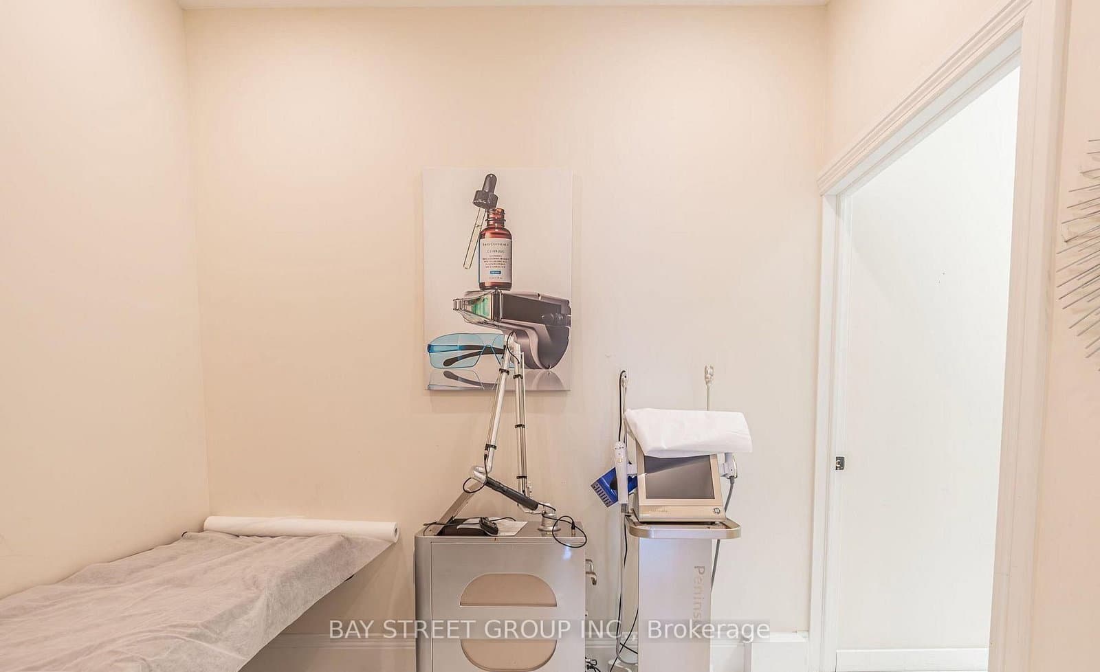 515 Wilson Avenue - Image 4