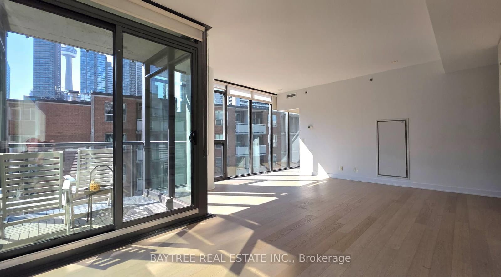 15 Beverley Street, Unit 608 - Image 3