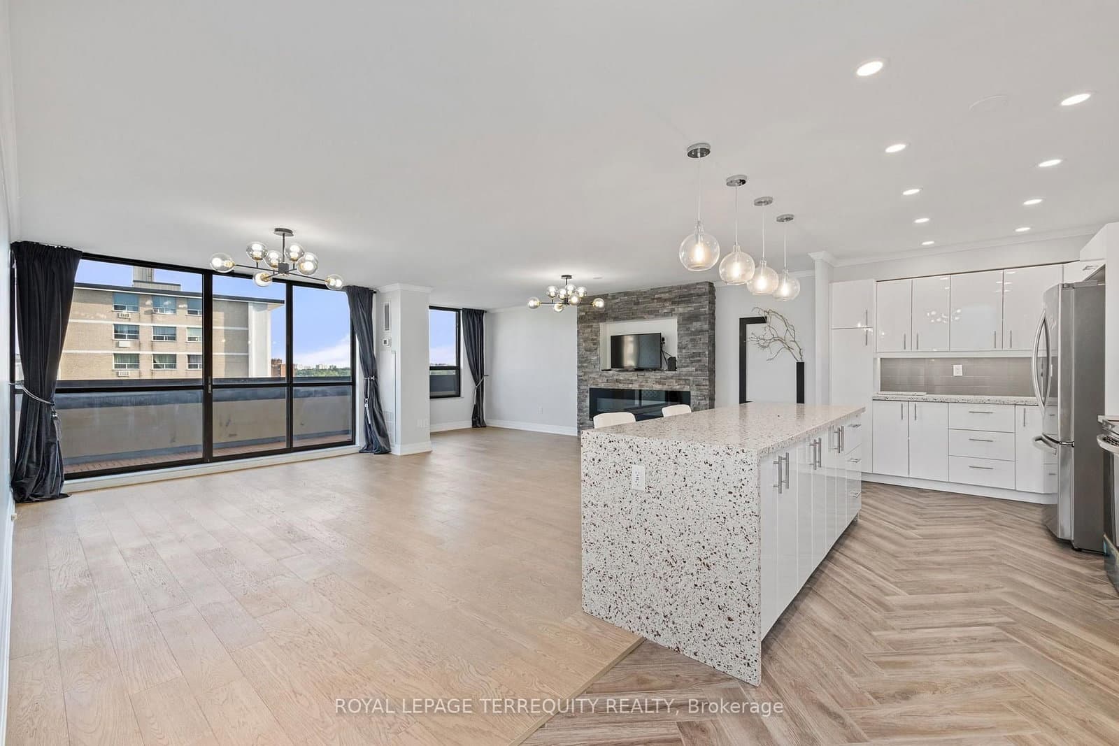 100 Canyon Avenue, Unit 1203 - Image 4